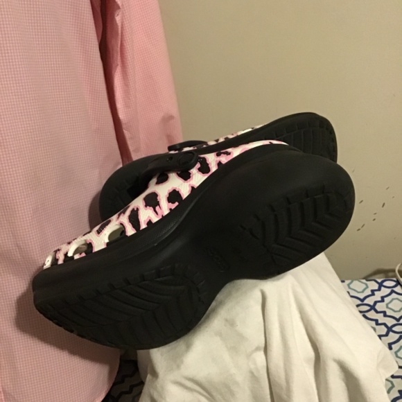 🔥Best offers, CROCS, Women’s size 10, new condition, see pictures, super clean - Picture 6 of 7